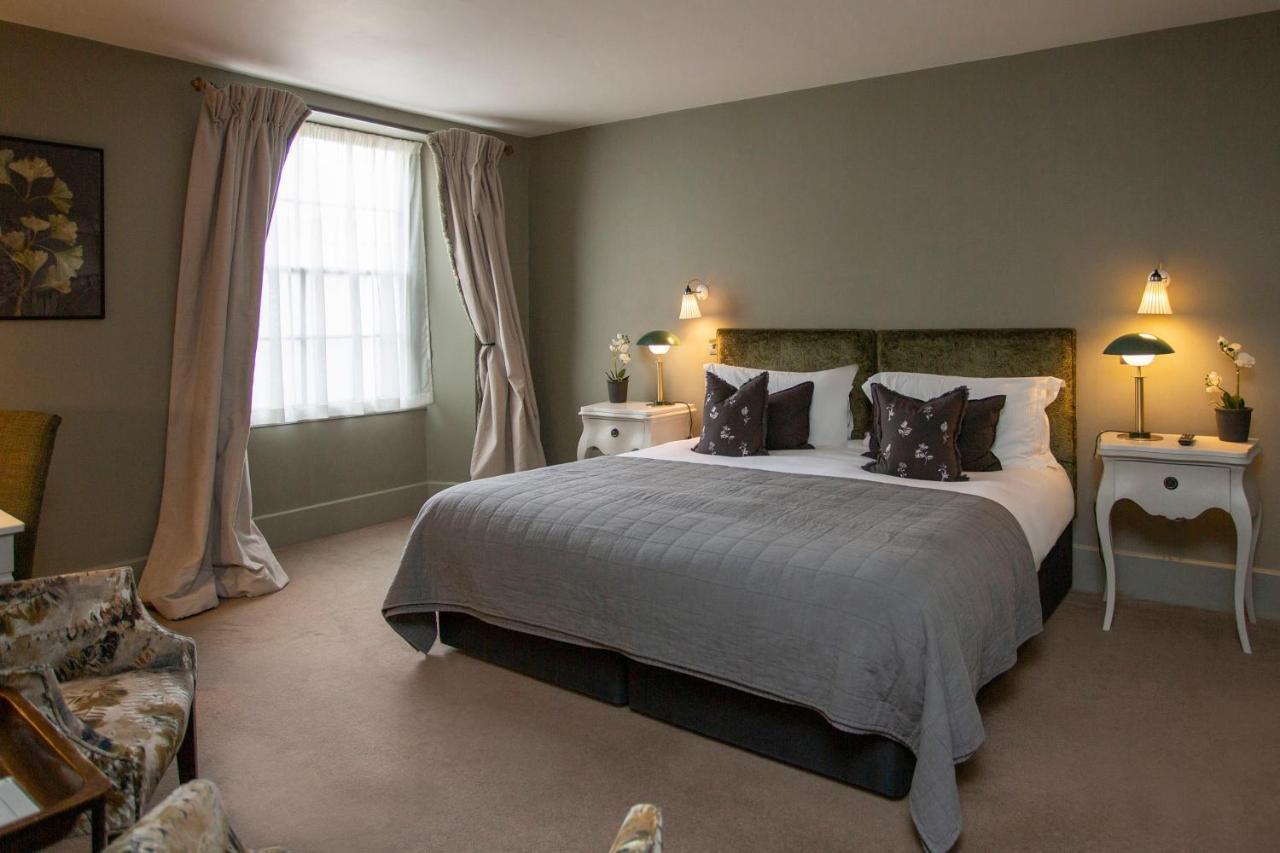 Готель The Grosvenor Arms Шафтсбері Екстер'єр фото