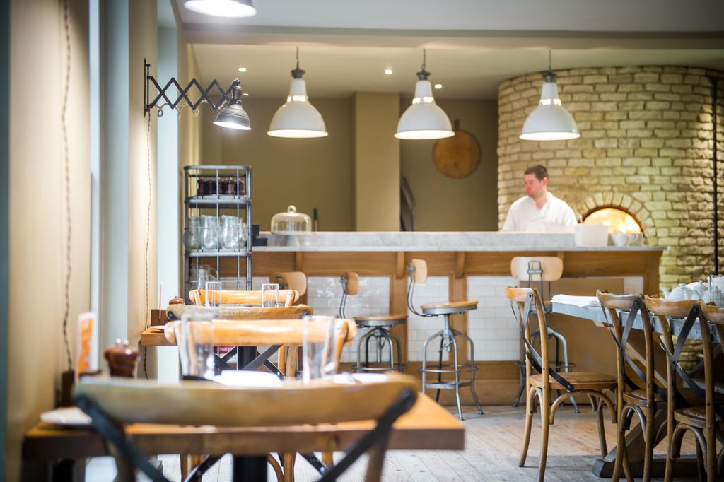 Готель The Grosvenor Arms Шафтсбері Екстер'єр фото